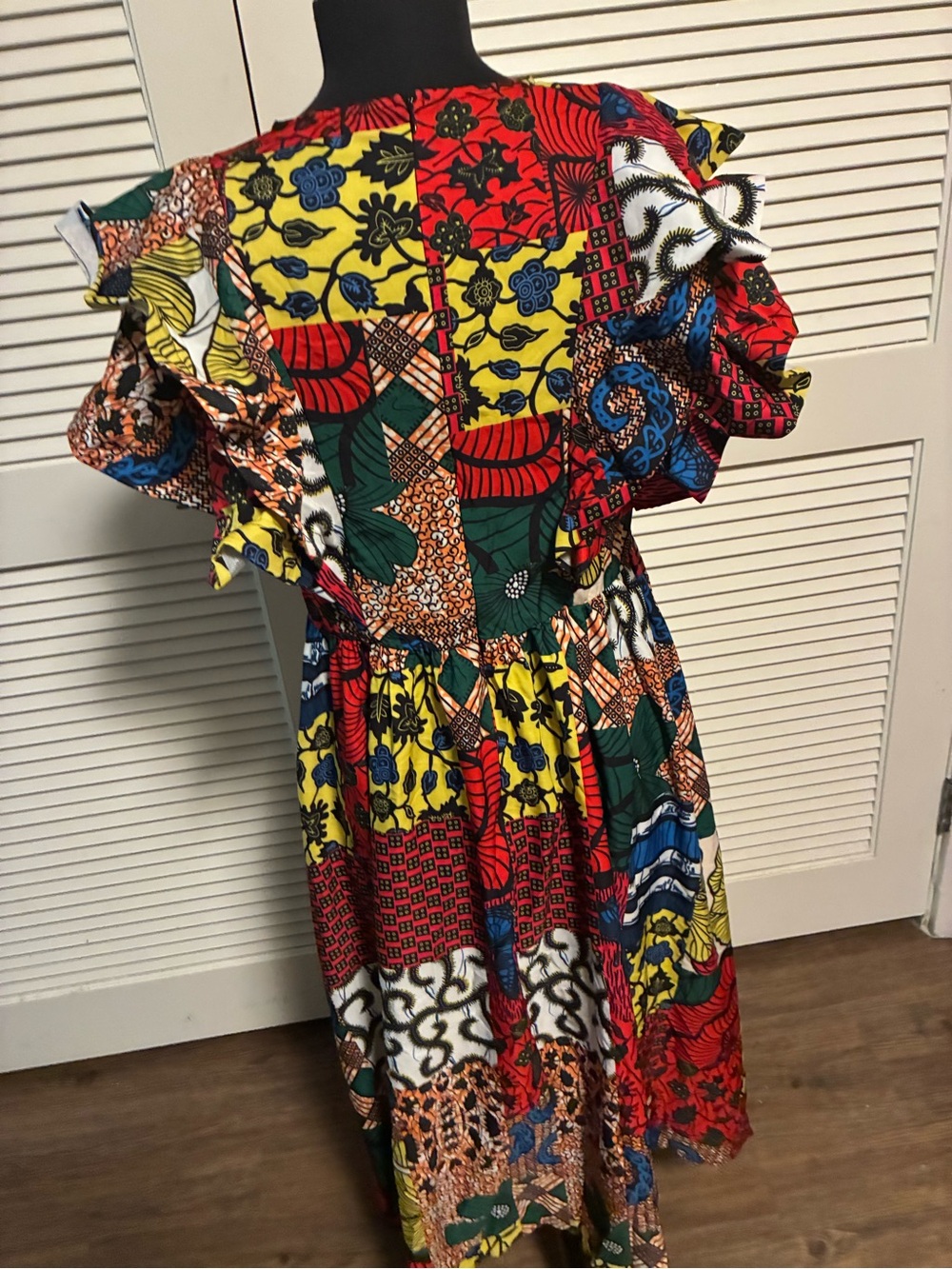 Multi-Color Ruffle Sleeve Midi Dress - Picture 2 of 3